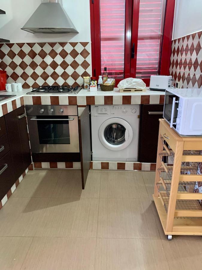 La Dimora In Riva Al Mare Hotel Весте Екстериор снимка