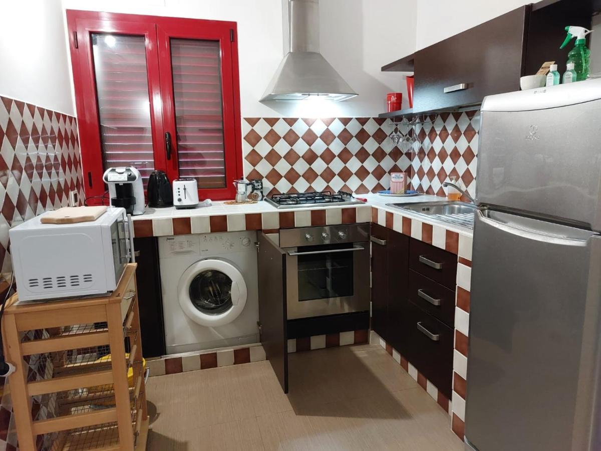 La Dimora In Riva Al Mare Hotel Весте Екстериор снимка