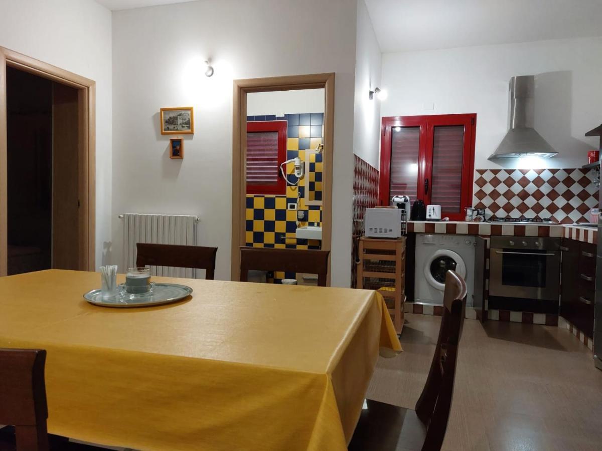 La Dimora In Riva Al Mare Hotel Весте Екстериор снимка