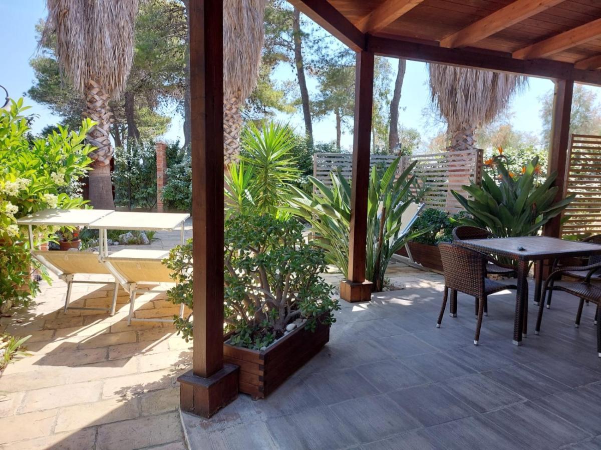 La Dimora In Riva Al Mare Hotel Весте Екстериор снимка